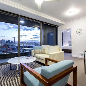 Superior One-Bedroom Apartment